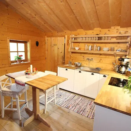 Holiday home With Views Over The Valley *