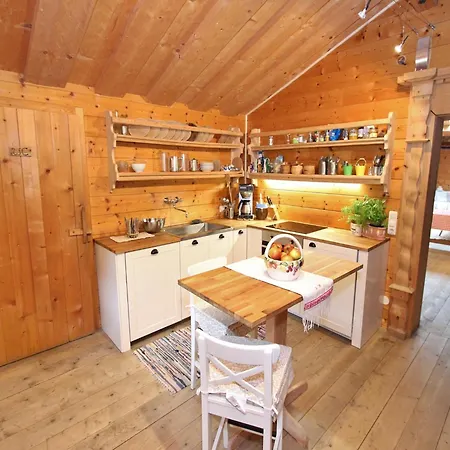 In Near Paradise Rauris